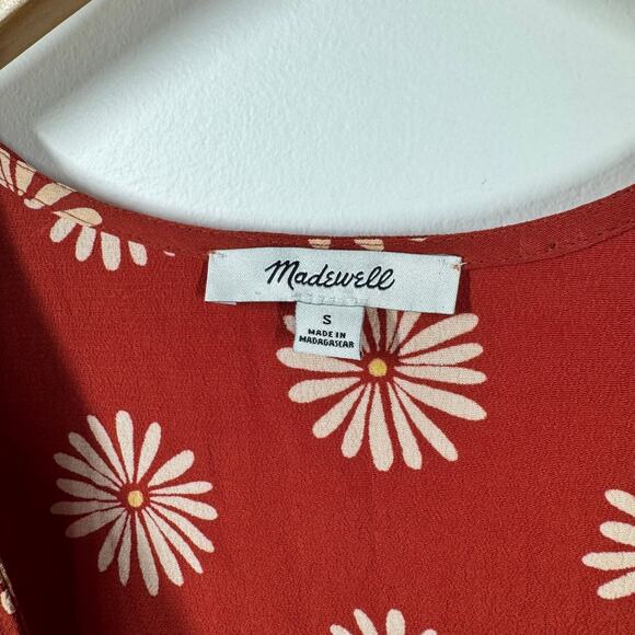 Madewell Top Women S Red Floral Sash-Tie Wrap Top in in Daisy Daydream Boho - Picture 5 of 9